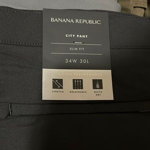 Brand new Banana Republic performance pants